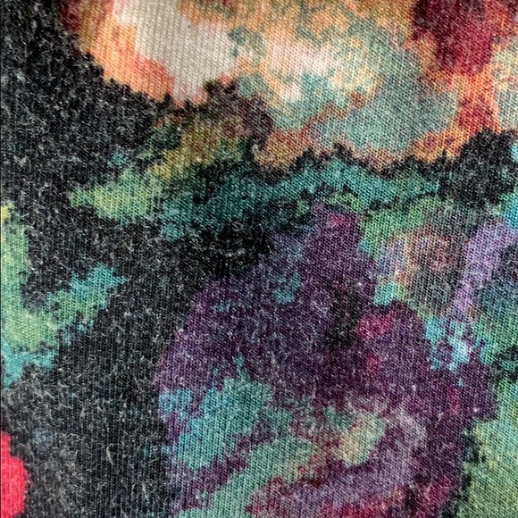 F21 Floral Skirt - Picture 4 of 4